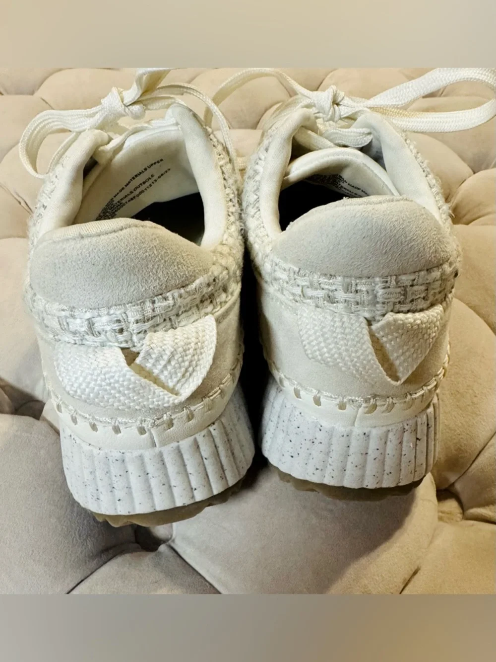 Universal Thread White Woven Platform Sneakers Women’s Size 8